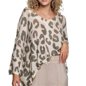 POL Oversized Leopard Animal Print Knit Sweater Boxy Boho Slouchy Top Size S